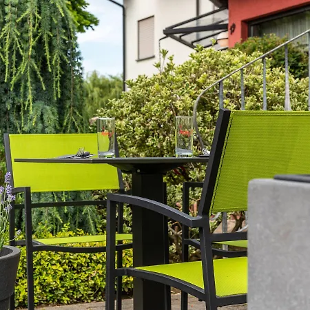 Bei Den Tongruben 3*