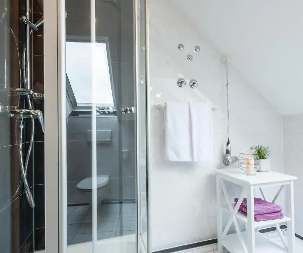 Bei Den Tongruben 3*